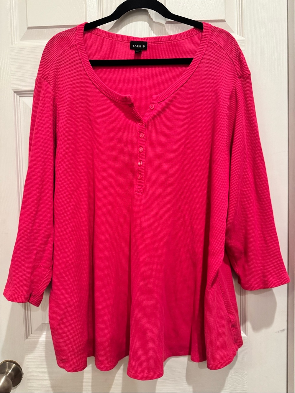 torrid Bright Hot Pink Waffle Knit Henley Long Sleeve Top size 5